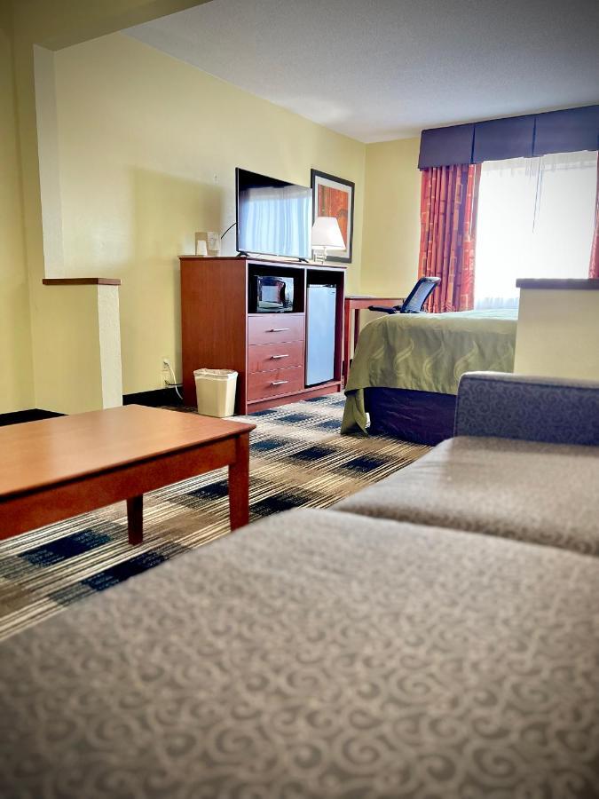 Quality Inn & Suites Wisconsin Dells Downtown - Waterparks Area Экстерьер фото