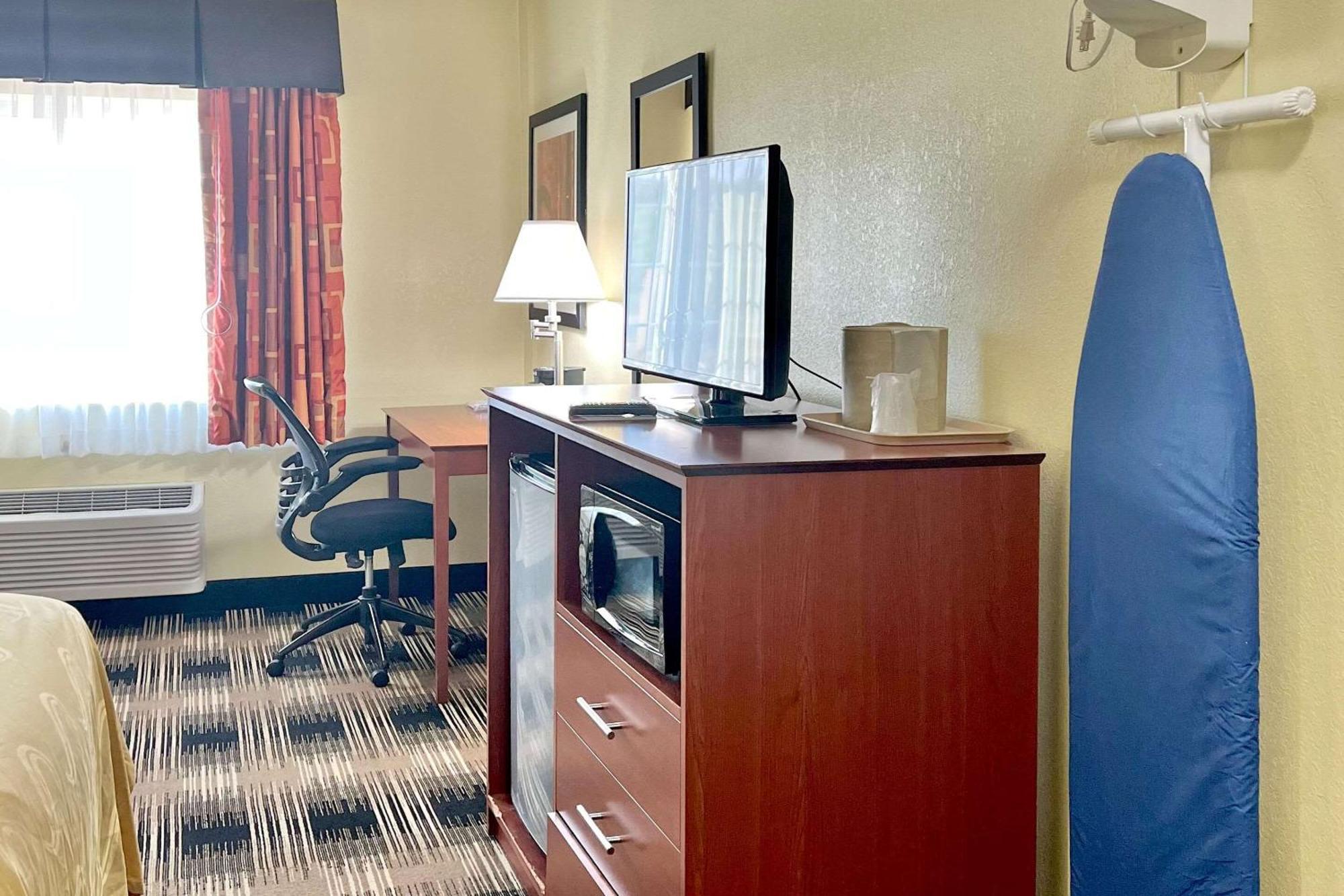 Quality Inn & Suites Wisconsin Dells Downtown - Waterparks Area Экстерьер фото